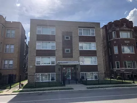 7720 S Jeffery Blvd #1S, Chicago, IL 60649