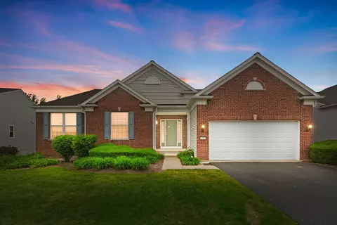 3622 Monticeto Cir, Mundelein, IL 60060