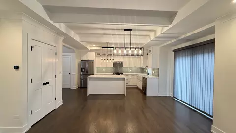Entry Way - 417 W Pierce Rd, Itasca, IL 60143 photo 1 of 2