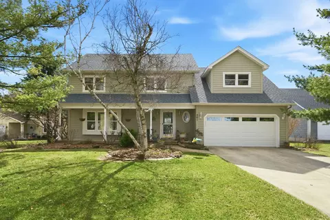 561 Boardman Cir, Bolingbrook, IL 60440