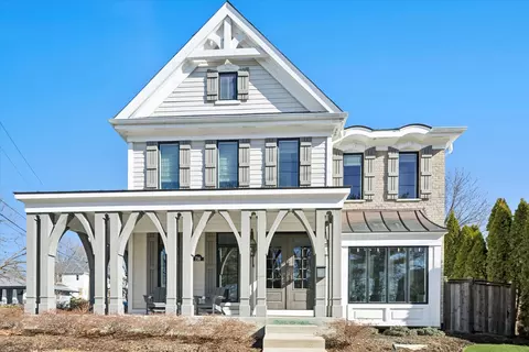 716 N 3rd Ave, Saint Charles, IL 60174