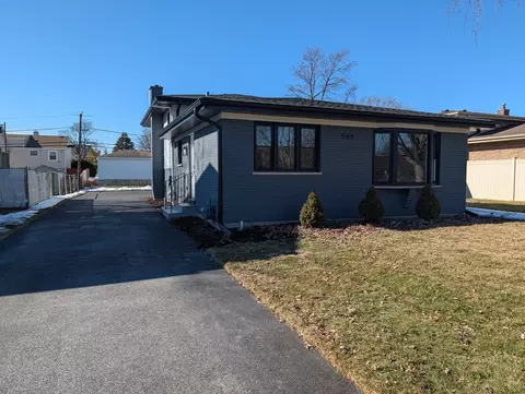 564 N Adele St, Elmhurst, IL 60126