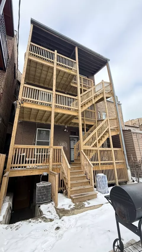 521 E 46th Pl, Chicago, IL 60653 photo 4