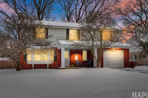 2335 Maple Ave, Northbrook, IL 60062