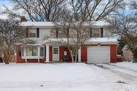 2335 Maple Ave, Northbrook, IL 60062 photo 2