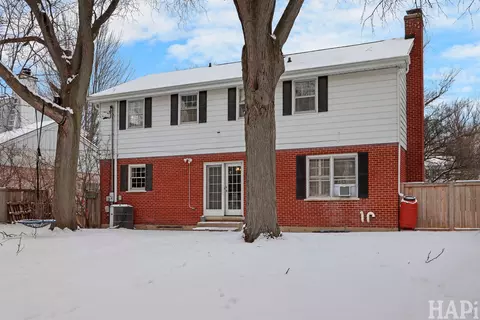 2335 Maple Ave, Northbrook, IL 60062 photo 3