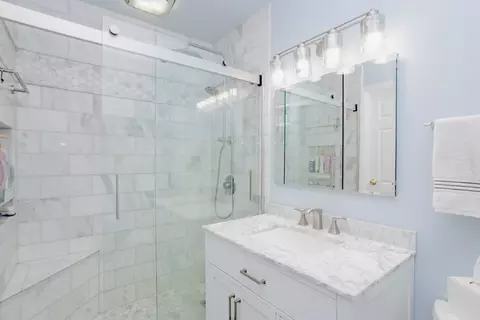 1095 Lancaster Ct, Hoffman Estates, IL 60169 photo 21