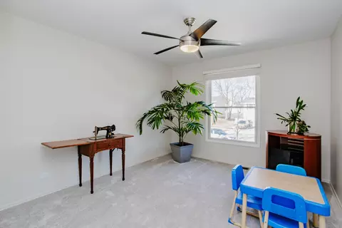 1095 Lancaster Ct, Hoffman Estates, IL 60169 photo 17