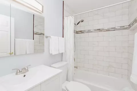 1095 Lancaster Ct, Hoffman Estates, IL 60169 photo 20