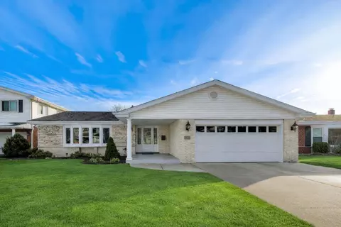 1433 Lois Ave, Park Ridge, IL 60068