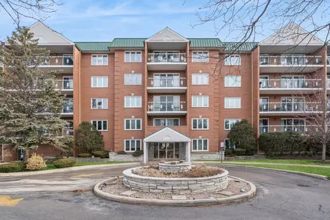 6980 W Touhy Ave #201, Niles, IL 60714