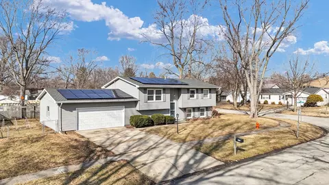 2401 Arden Dr, Champaign, IL 61821