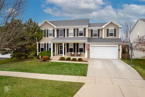 598 Wexford Dr, Elgin, IL 60124