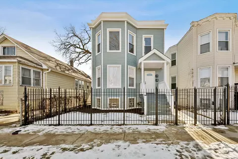 4845 W Potomac Ave, Chicago, IL 60651