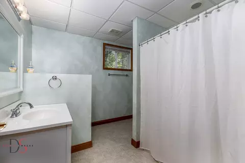 Bath - 705 Cedar Ct, Varna, IL 61375 photo 3 of 3