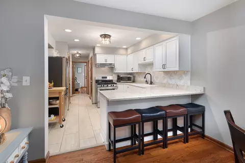 2062 Creekside Dr, Wheaton, IL 60189 photo 15