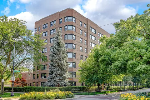4880 N Marine Dr #404, Chicago, IL 60640