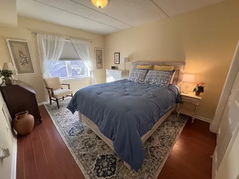 Bedroom - 1378 Perry St #412, Des Plaines, IL 60016 photo 1 of 6