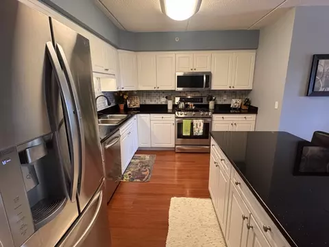 Kitchen - 1378 Perry St #412, Des Plaines, IL 60016 photo 2 of 6