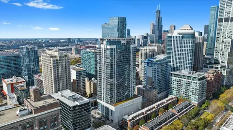 100 E 14th St #1203, Chicago, IL 60605