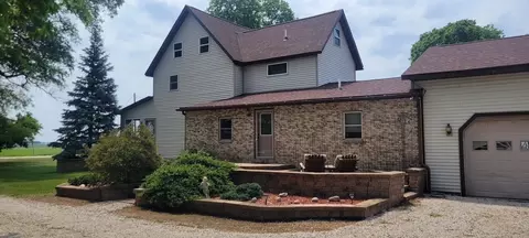 382 Keigwin Rd, Walnut, IL 61376