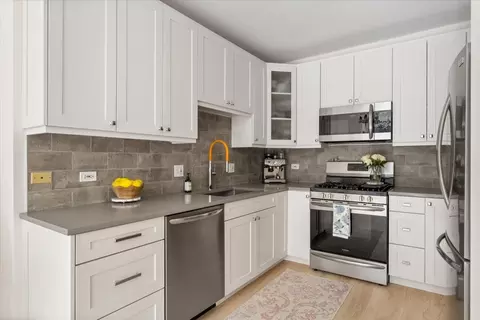 Kitchen - Undisclosed, Chicago, IL 60654 photo 1 of 2