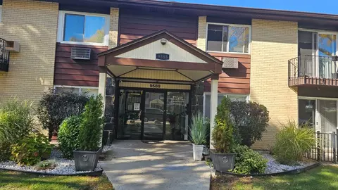 9588 Terrace Pl #1C, Des Plaines, IL 60016