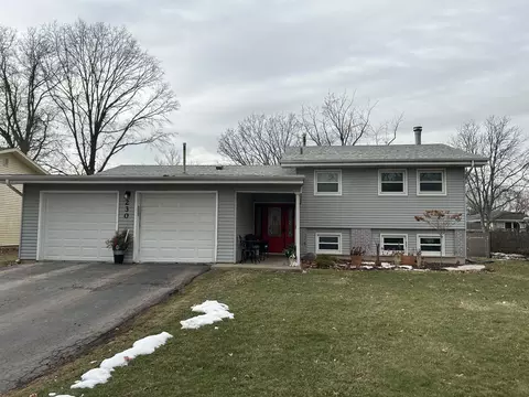 2 S230 Ivy Ln, Lombard, IL 60148
