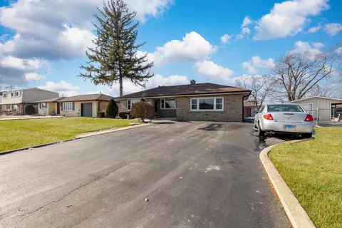 Exterior - 7712 S Oketo Ave, Bridgeview, IL 60455 photo 1 of 3