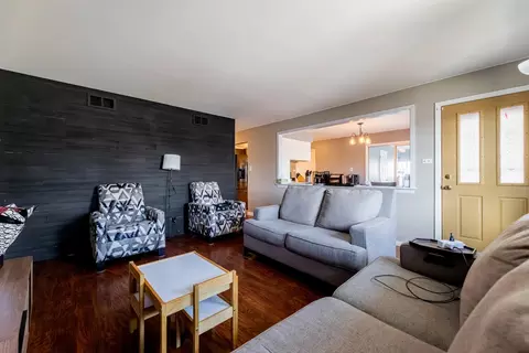 Living - 7712 S Oketo Ave, Bridgeview, IL 60455 photo 3 of 6