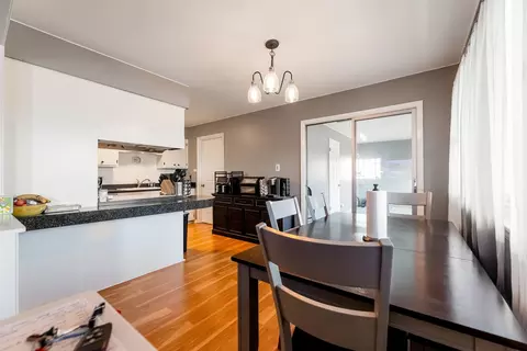 Dining - 7712 S Oketo Ave, Bridgeview, IL 60455 photo 3 of 3