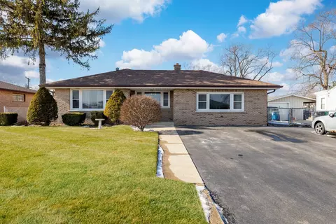 7712 S Oketo Ave, Bridgeview, IL 60455