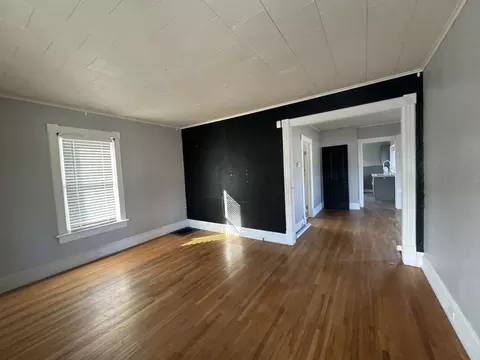 Living - 522 E Superior St, Ottawa, IL 61350 photo 3 of 3