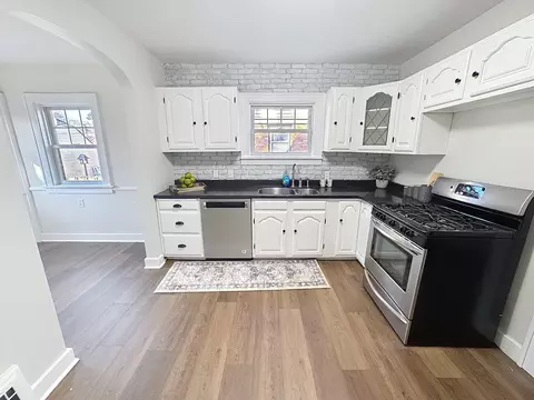 Kitchen - 2431 28th St, Moline, IL 61265 photo 1 of 3