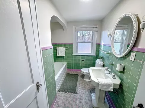 Bath - 2431 28th St, Moline, IL 61265 photo 2 of 2