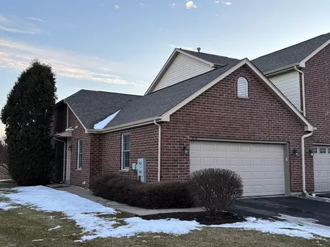 5837 Fieldstone Trl, Mchenry, IL 60050