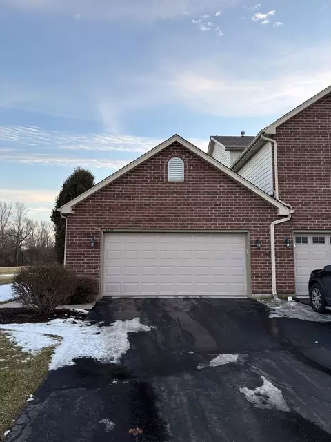 Exterior - 5837 Fieldstone Trl, Mchenry, IL 60050 photo 2 of 6