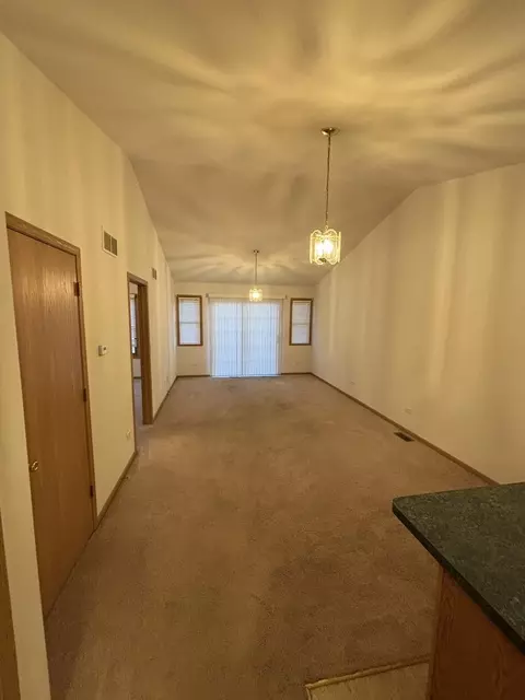 Living - 5837 Fieldstone Trl, Mchenry, IL 60050 photo 1 of 2