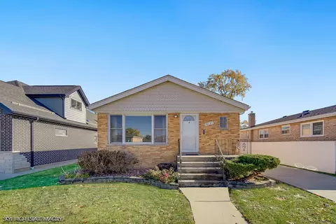 Exterior - 8121 Mcvicker Ave, Burbank, IL 60459 photo 3 of 4