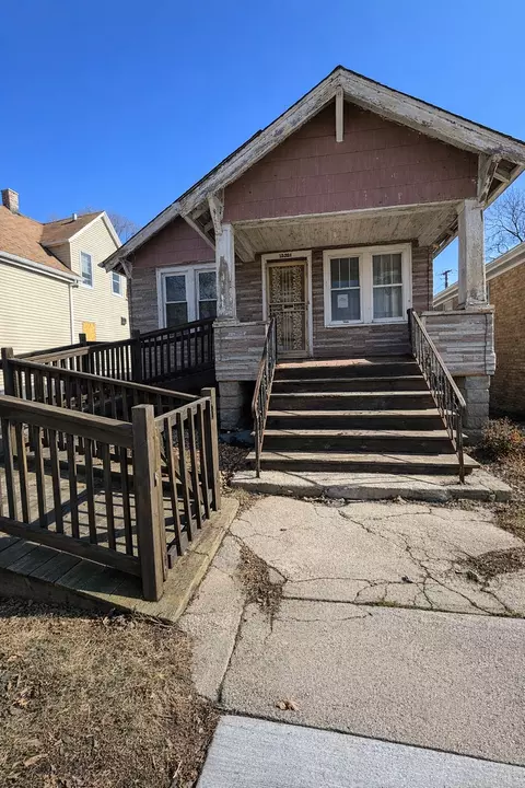 12231 S Lowe Ave, Chicago, IL 60628 photo 1
