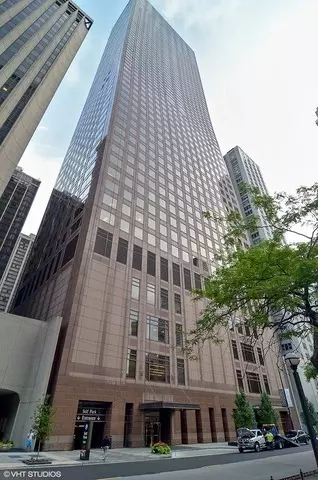 161 E Chicago Ave #33A, Chicago, IL 60611