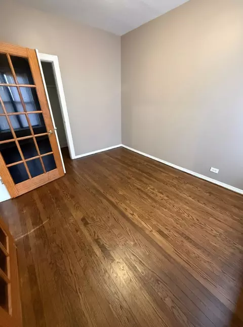Bedroom - 609 E 60th St, Chicago, IL 60637 photo 1 of 4