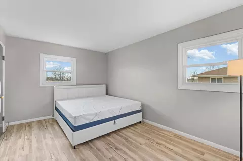 Bedroom - 401 Oak Dr, Roberts, IL 60962 photo 1 of 4