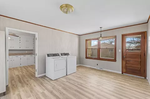 Other - 401 Oak Dr, Roberts, IL 60962 photo 6 of 7