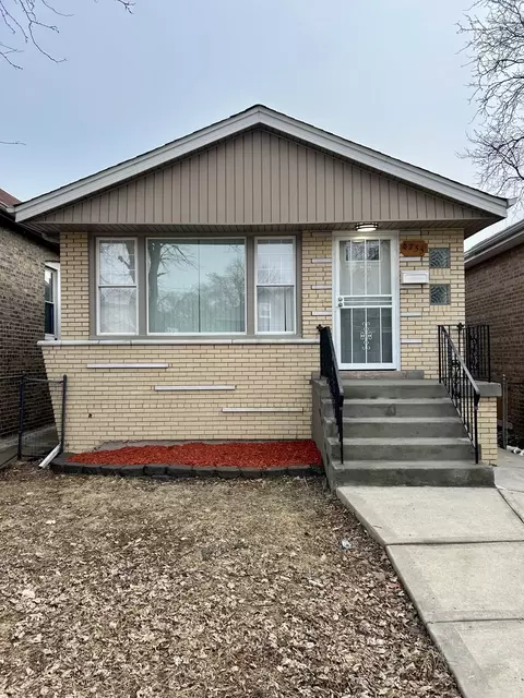 6755 S Bell Ave, Chicago, IL 60636