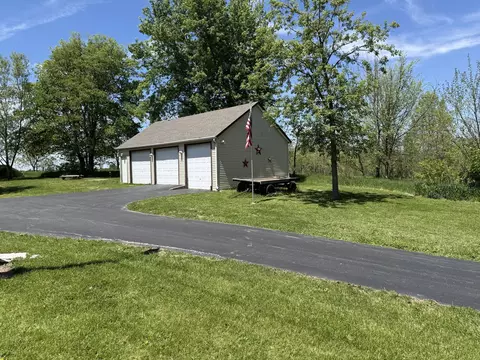 16721 E 500 St, Orion, IL 61273 photo 4