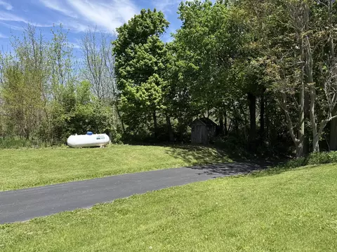 16721 E 500 St, Orion, IL 61273 photo 3