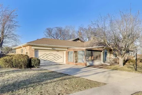Other - 1048 E Walnut Ave, Des Plaines, IL 60016 photo 1 of 10