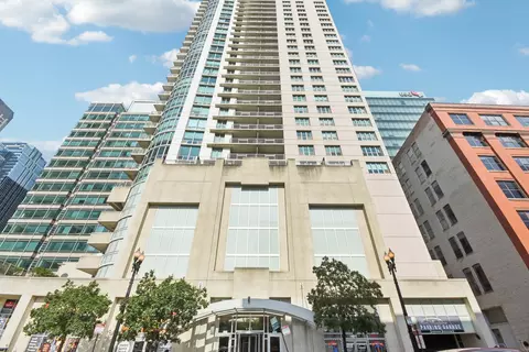 125 S Jefferson St #3102, Chicago, IL 60661