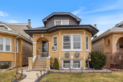 3723 Home Ave, Berwyn, IL 60402